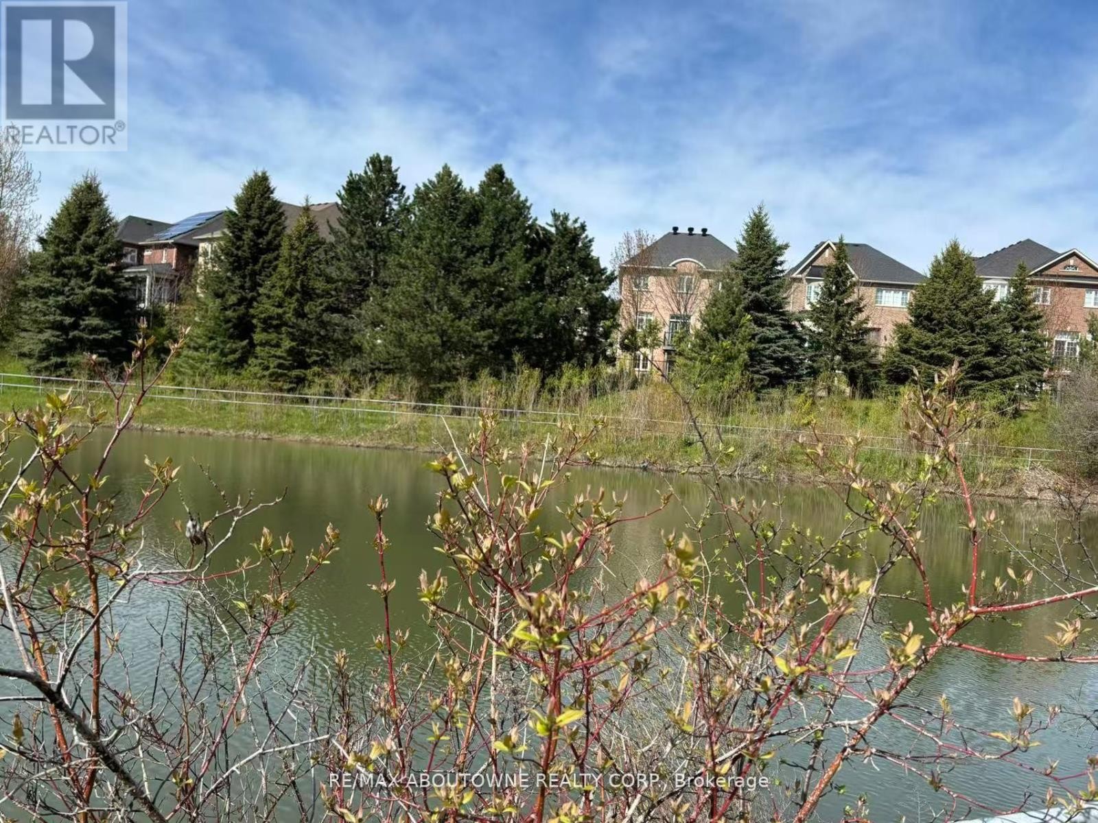 












16 GRACEDALE DRIVE

,
Richmond Hill (Westbrook),




Ontario
L4C0Y3


