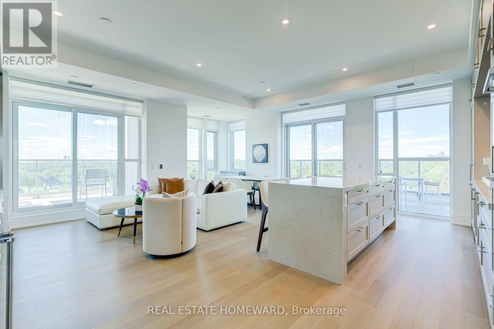 












808 - 397 ROYAL ORCHARD BOULEVARD E

,
Markham (Royal Orchard),




Ontario
L3T0H3

