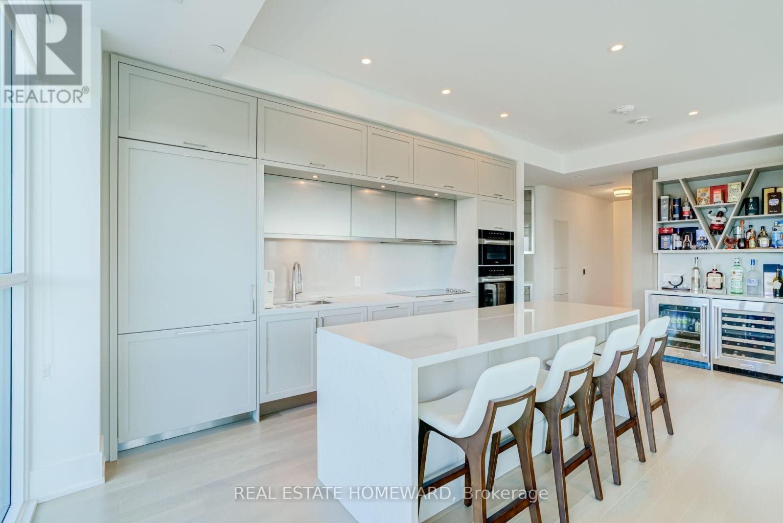 












808 - 397 ROYAL ORCHARD BOULEVARD E

,
Markham (Royal Orchard),




Ontario
L3T0H3

