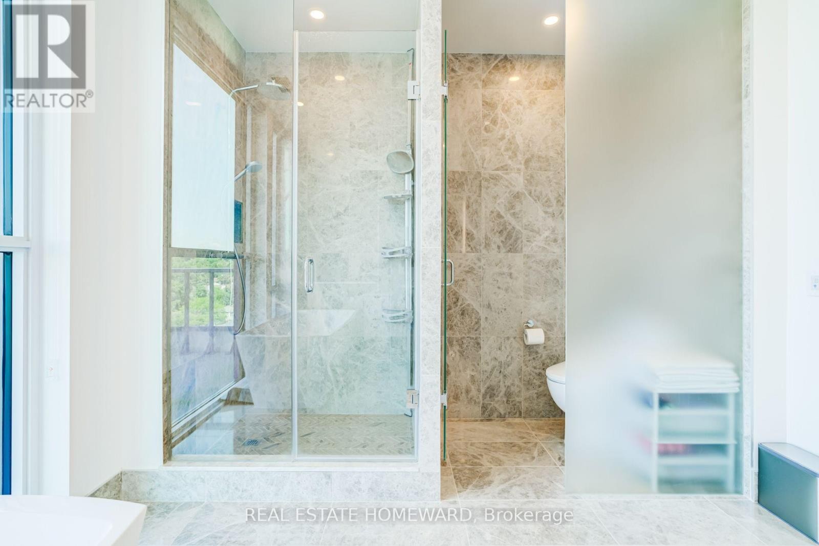 












808 - 397 ROYAL ORCHARD BOULEVARD E

,
Markham (Royal Orchard),




Ontario
L3T0H3

