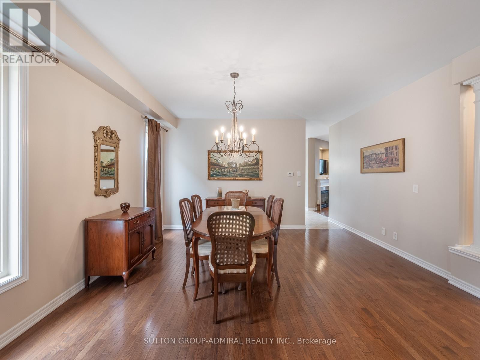 












23 KERR LANE

,
Aurora,




Ontario
L4G0E5

