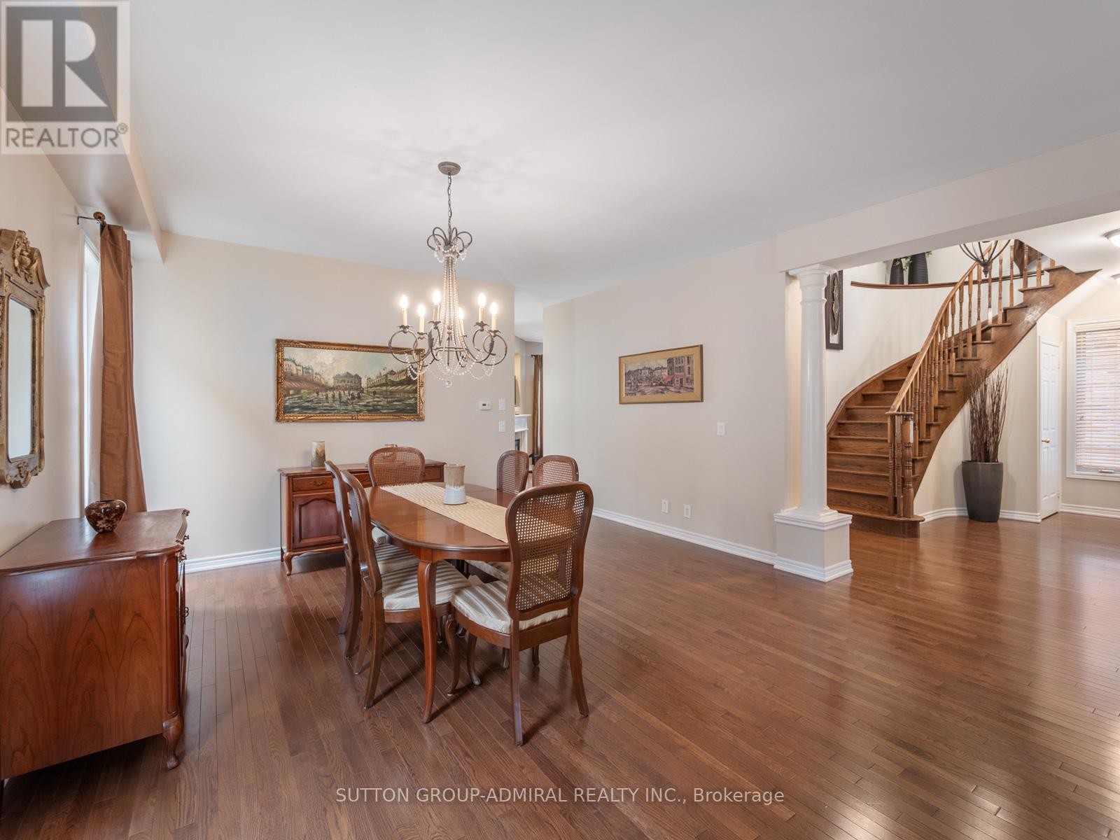 












23 KERR LANE

,
Aurora,




Ontario
L4G0E5

