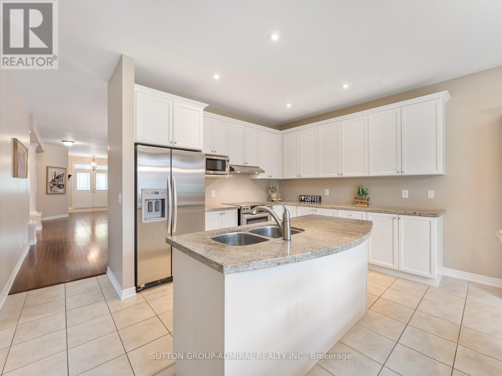 












23 KERR LANE

,
Aurora,




Ontario
L4G0E5

