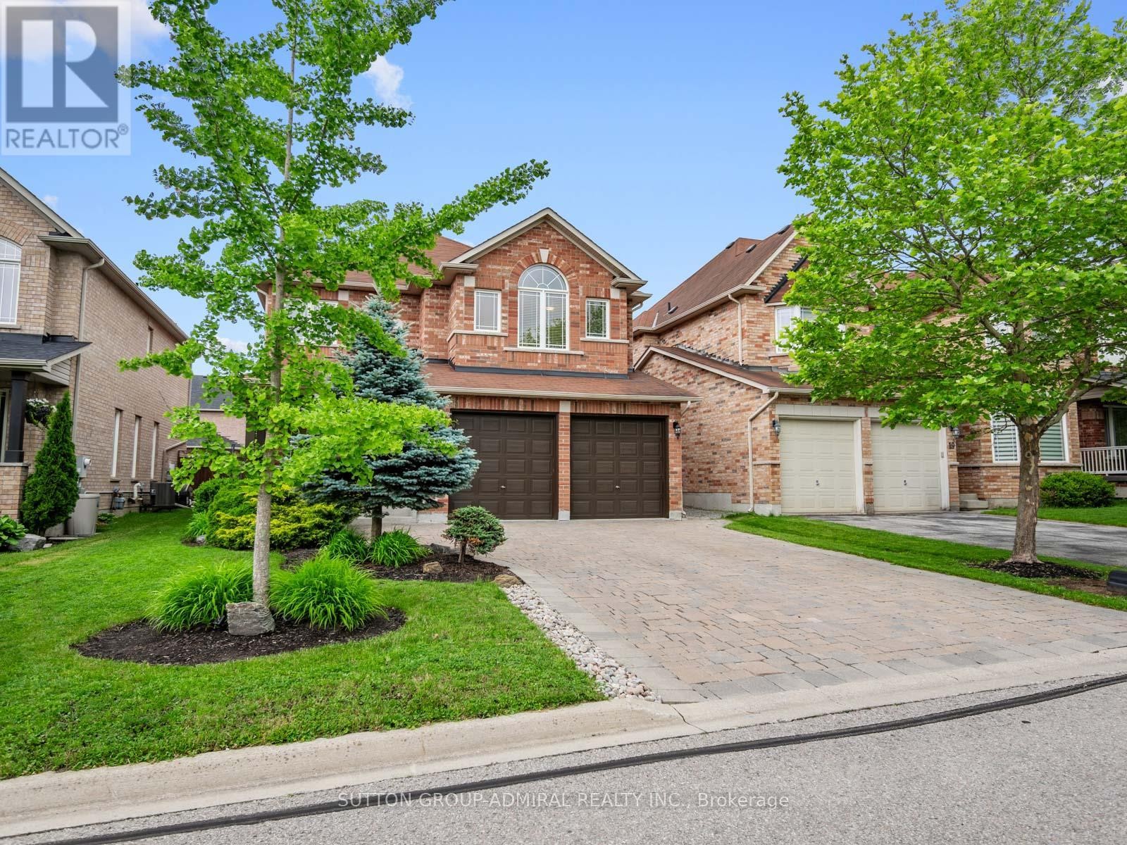












23 KERR LANE

,
Aurora,




Ontario
L4G0E5

