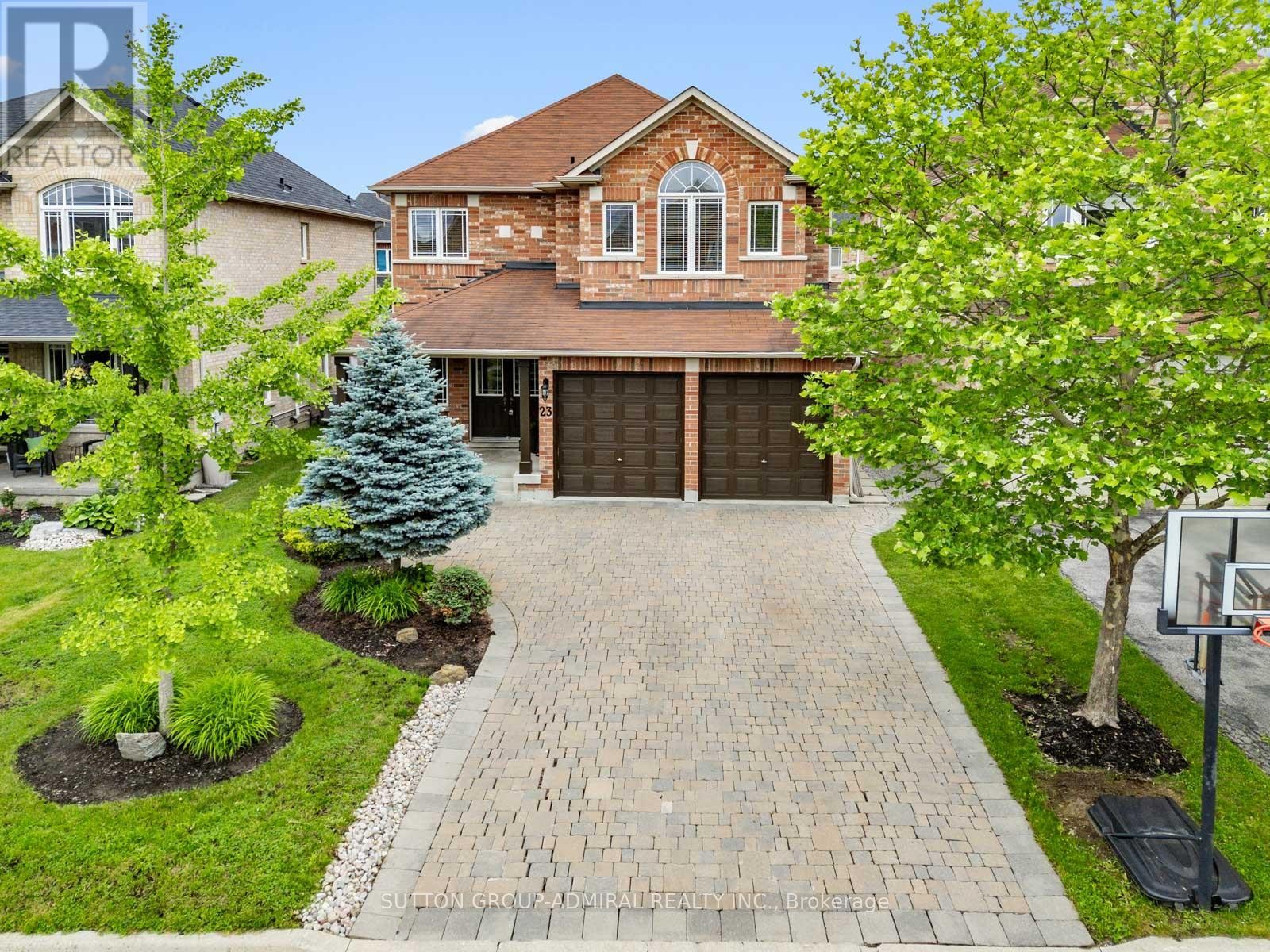 












23 KERR LANE

,
Aurora,




Ontario
L4G0E5

