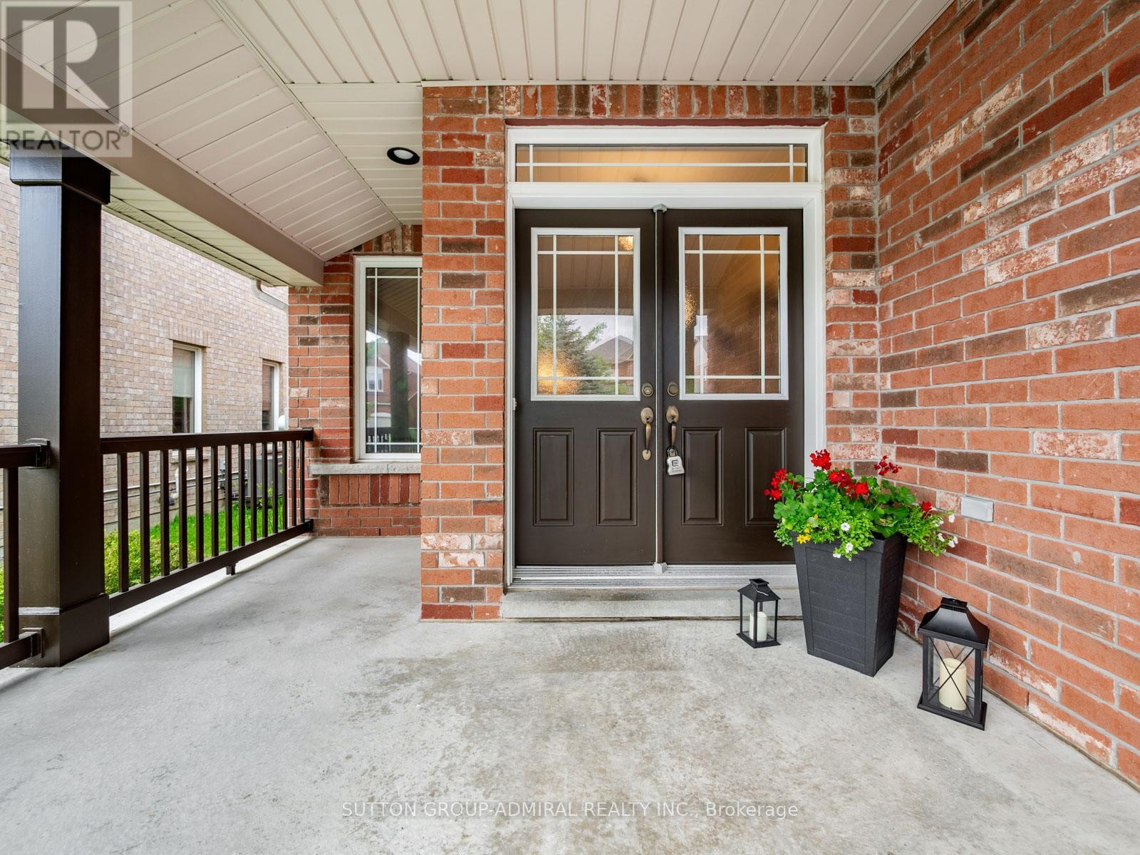 












23 KERR LANE

,
Aurora,




Ontario
L4G0E5

