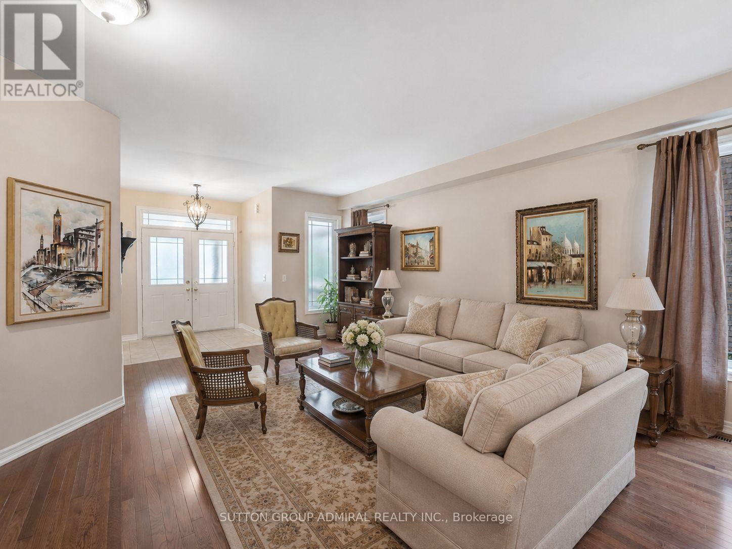 












23 KERR LANE

,
Aurora,




Ontario
L4G0E5

