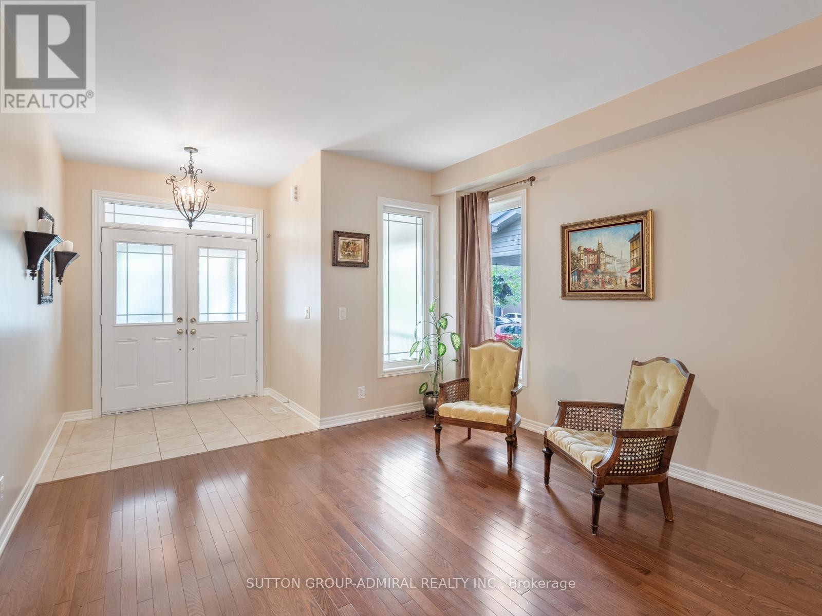 












23 KERR LANE

,
Aurora,




Ontario
L4G0E5

