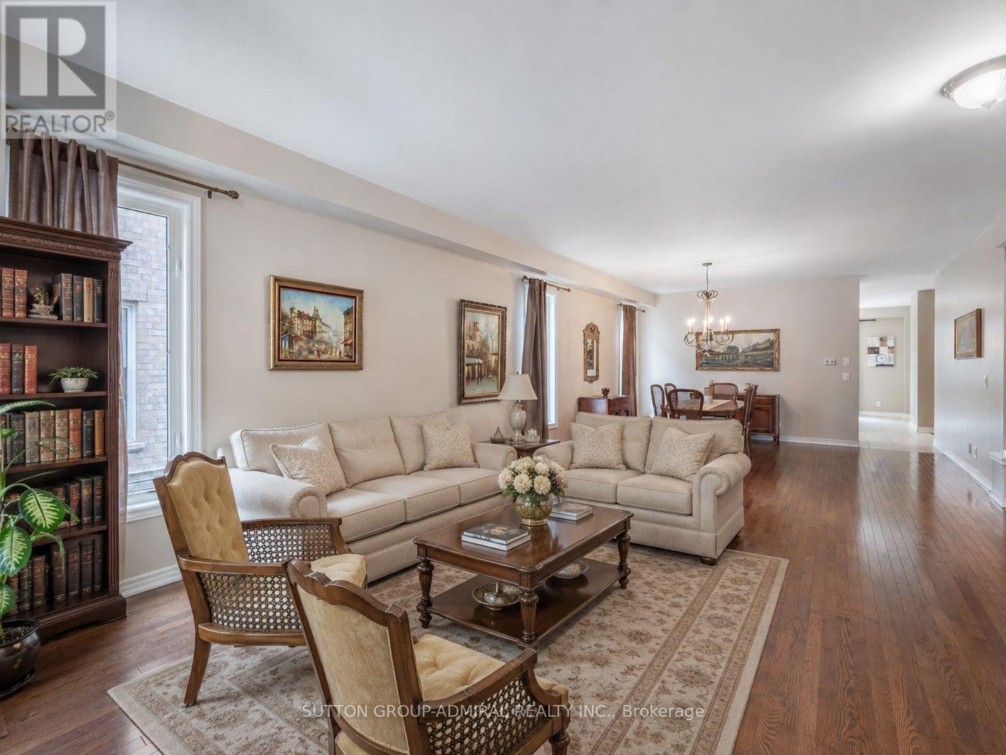 












23 KERR LANE

,
Aurora,




Ontario
L4G0E5

