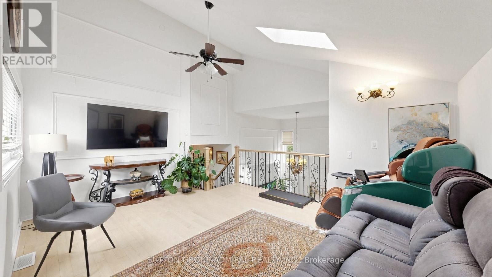 












12 SAUNDERS LANE

,
Markham (Aileen-Willowbrook),




Ontario
L3T5K4

