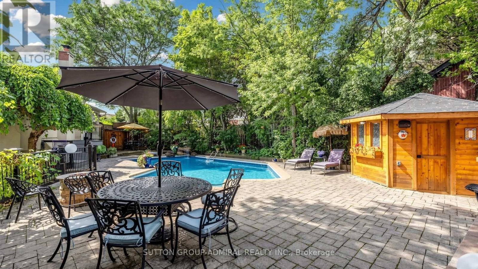 












12 SAUNDERS LANE

,
Markham (Aileen-Willowbrook),




Ontario
L3T5K4

