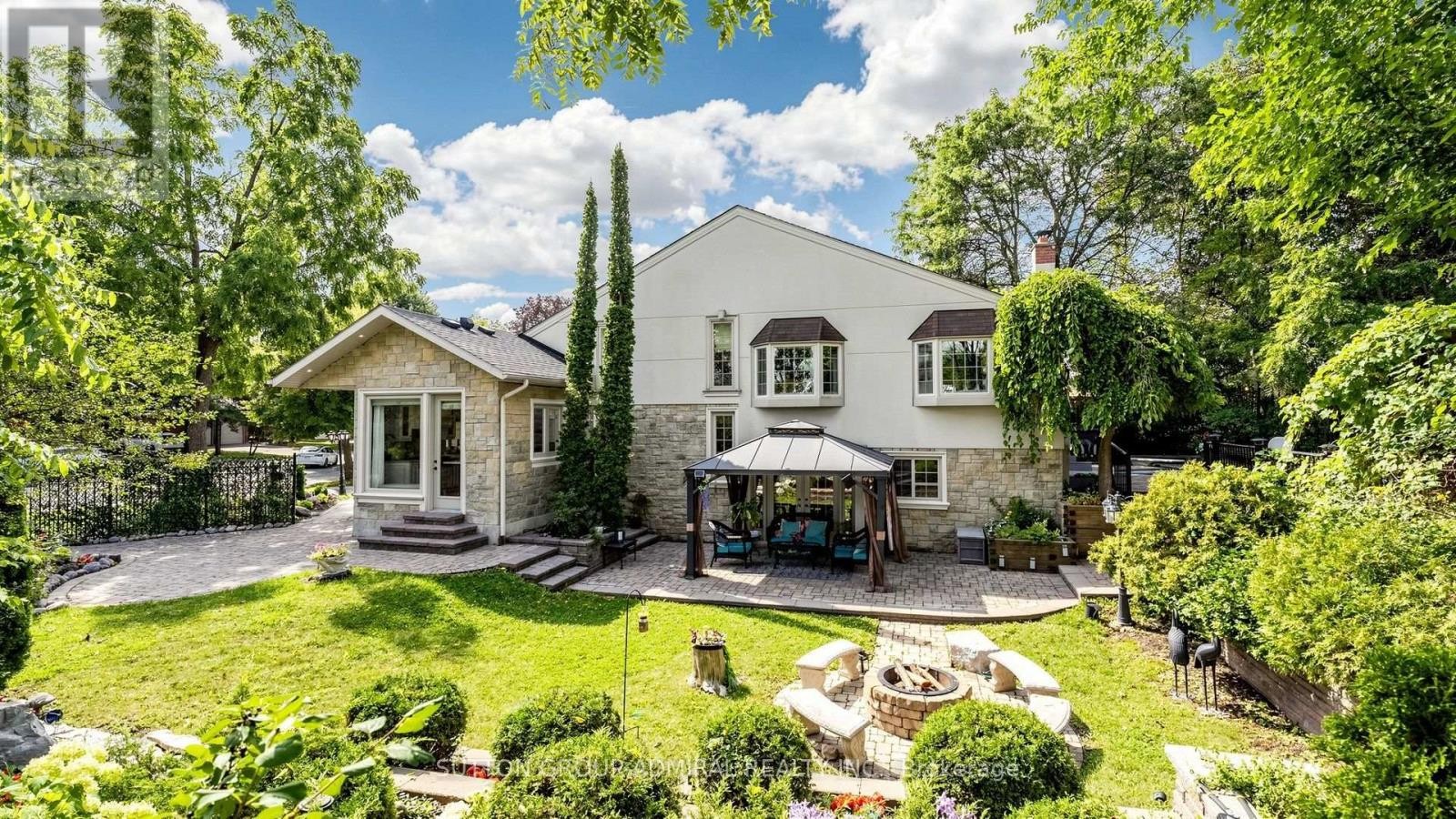 












12 SAUNDERS LANE

,
Markham (Aileen-Willowbrook),




Ontario
L3T5K4

