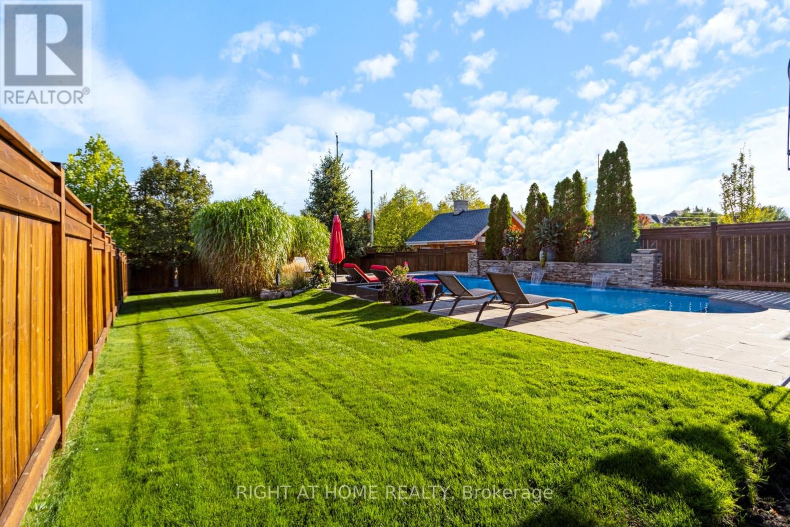 












126 VINES PLACE

,
Aurora (Bayview Southeast),




Ontario
L4G0R7

