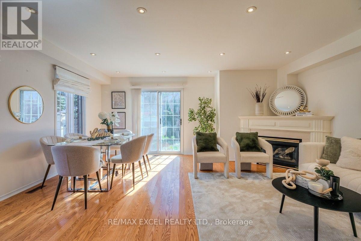 












195 TRAIL RIDGE LANE

,
Markham (Berczy),




Ontario
L6C2C6

