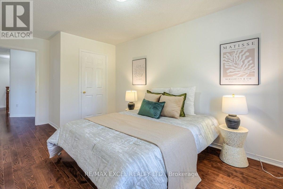 












195 TRAIL RIDGE LANE

,
Markham (Berczy),




Ontario
L6C2C6

