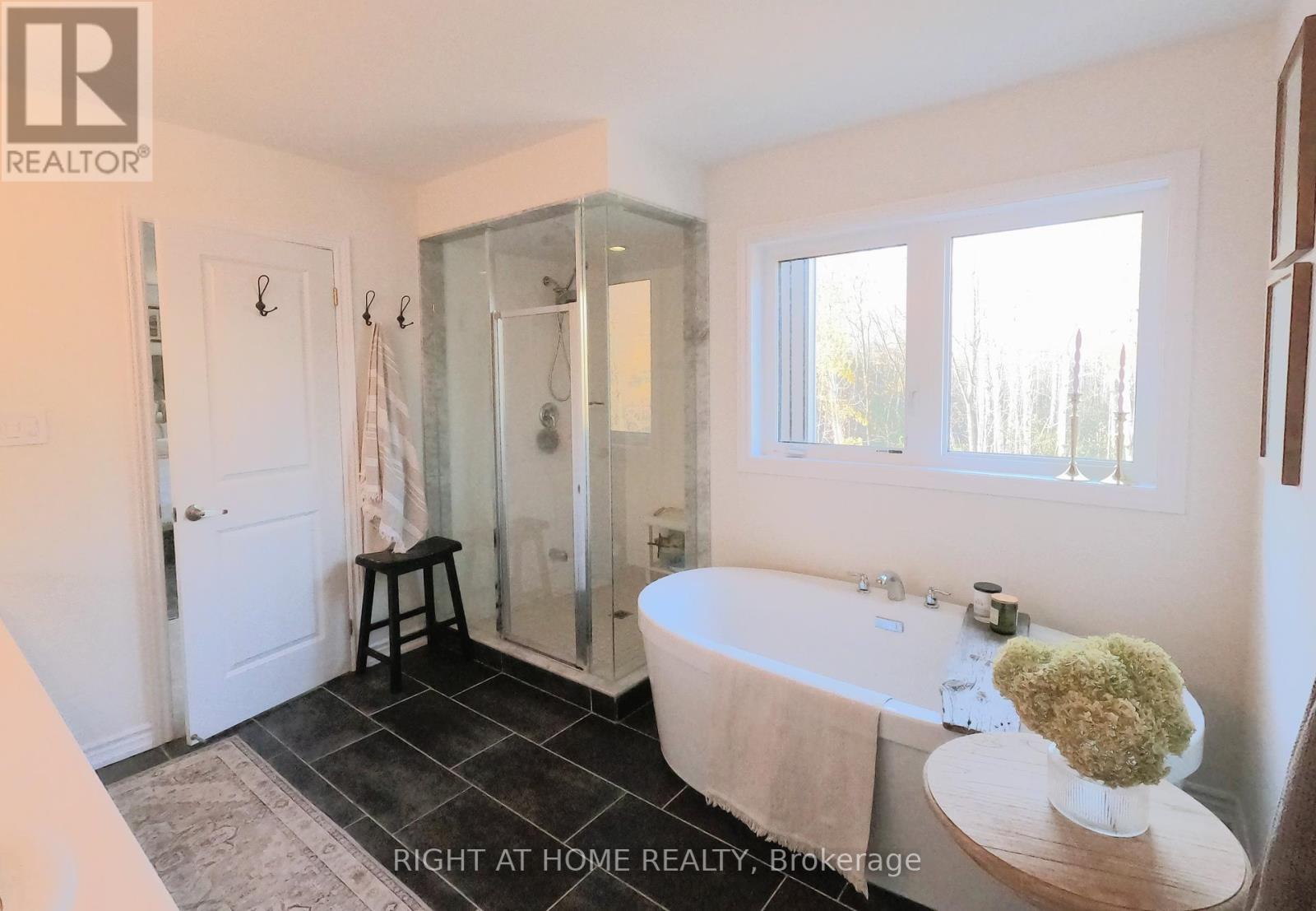 












215 ROY DRIVE

,
Clearview (Stayner),




Ontario
L0M1S0

