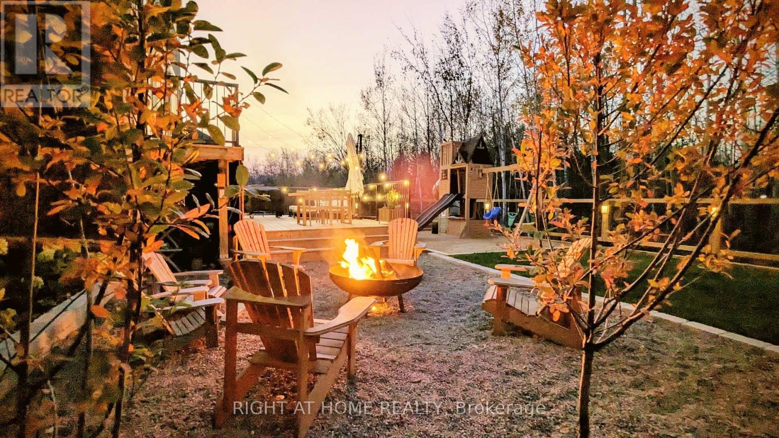 












215 ROY DRIVE

,
Clearview (Stayner),




Ontario
L0M1S0

