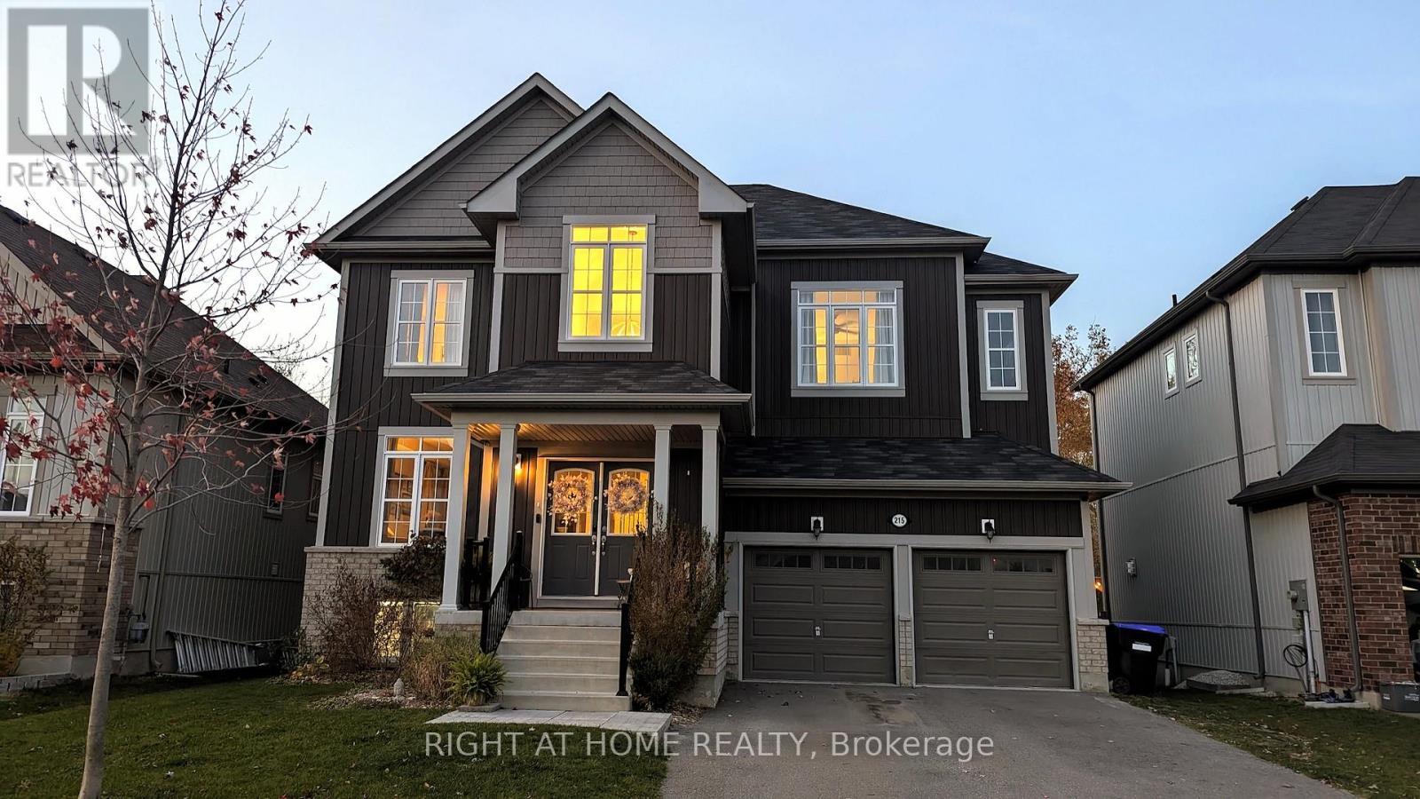 












215 ROY DRIVE

,
Clearview (Stayner),




Ontario
L0M1S0

