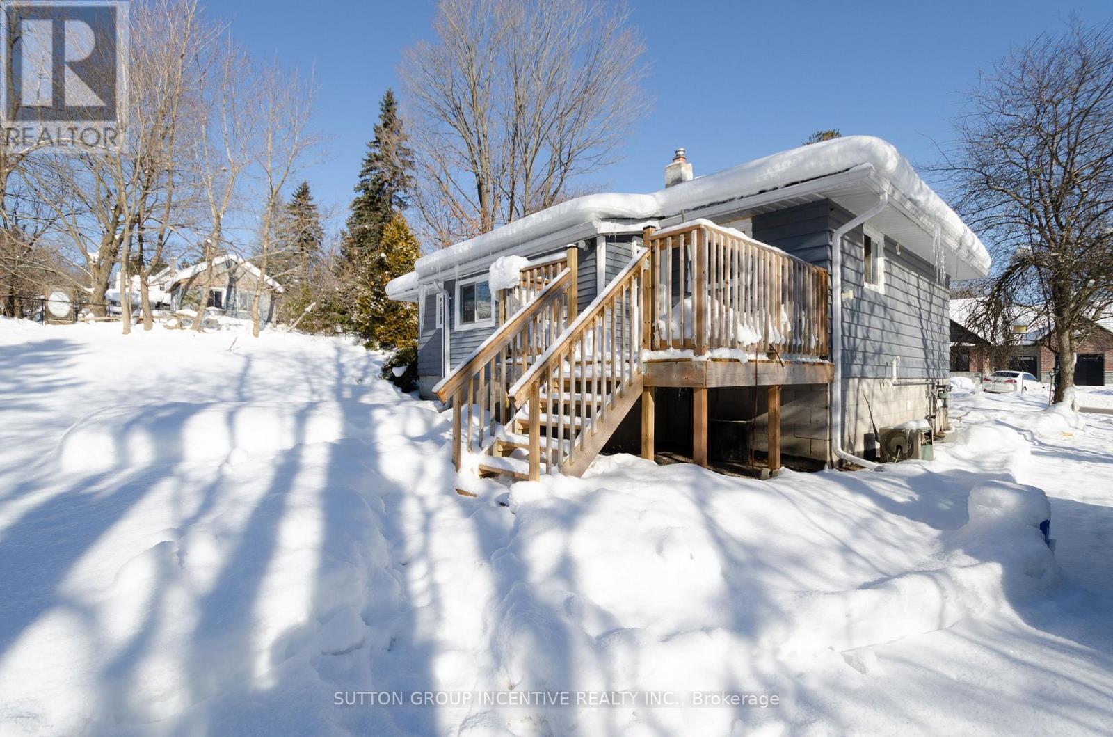 












688 LINE 7 LINE S

,
Oro-Medonte,




Ontario
L0L2E0


