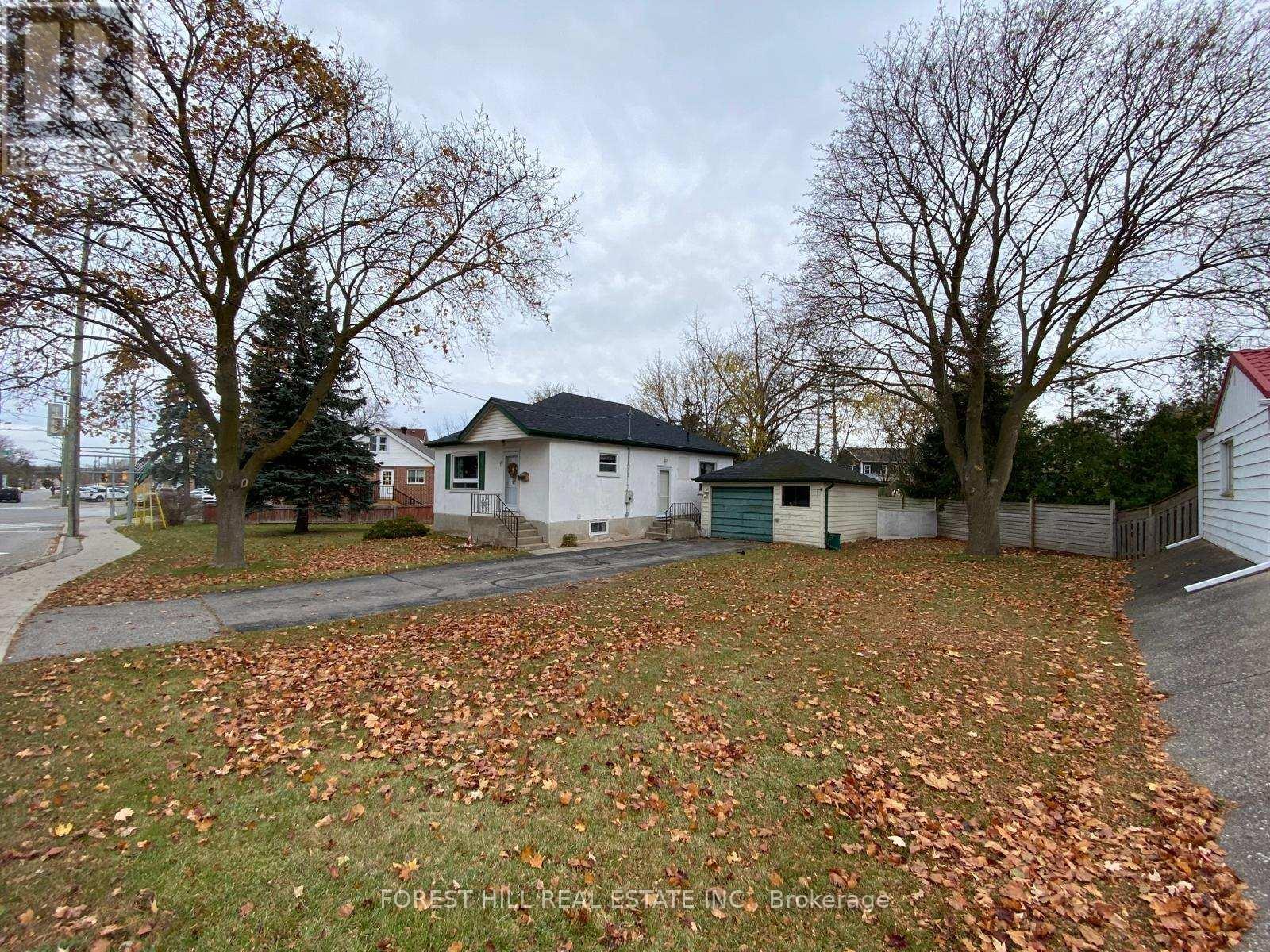 












321 INNISFIL STREET

,
Barrie (Allandale),




Ontario
L4N3G4

