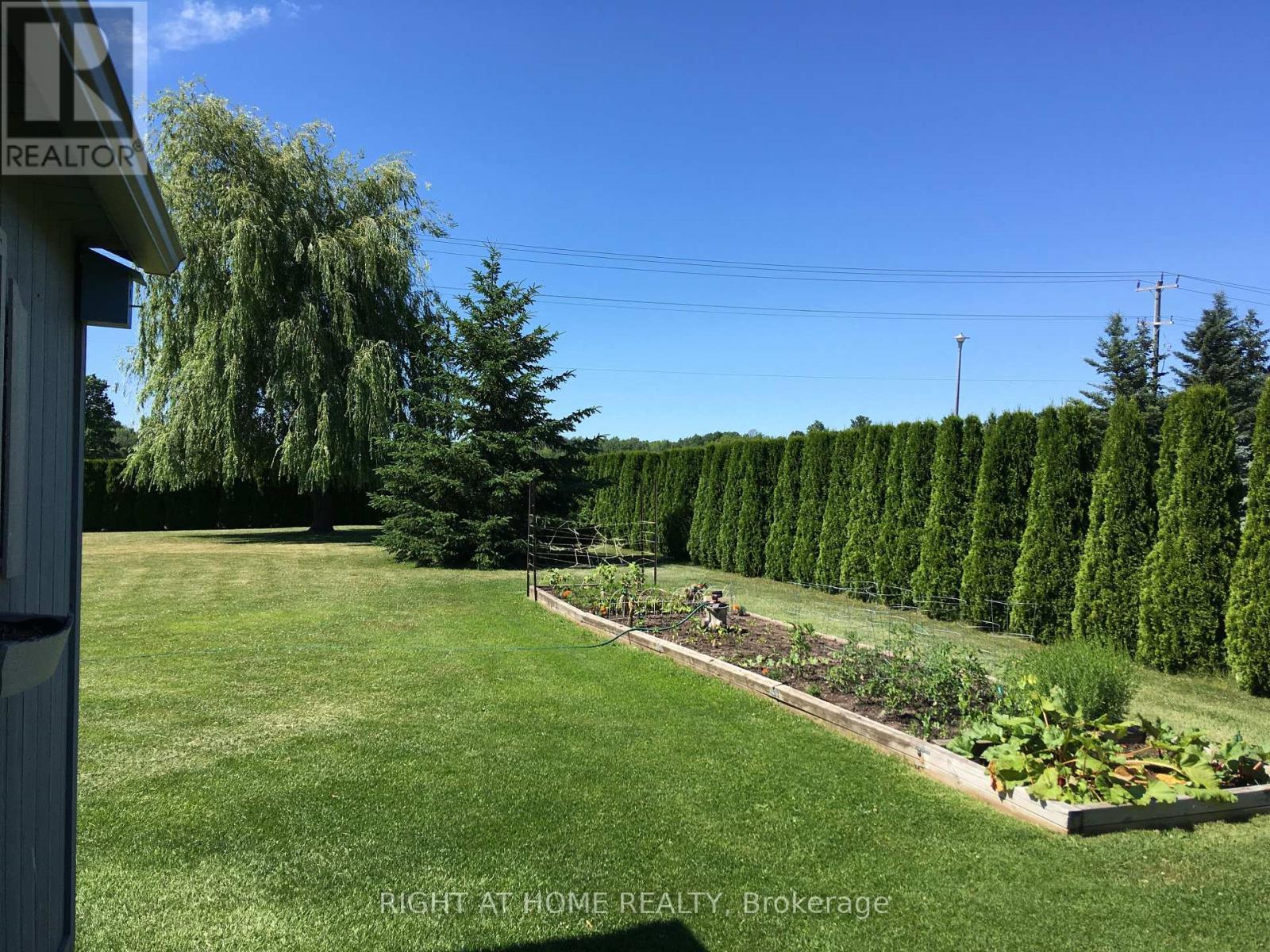 












16 O'NEILL CIRCLE

,
Springwater (Phelpston),




Ontario
L2L2K0

