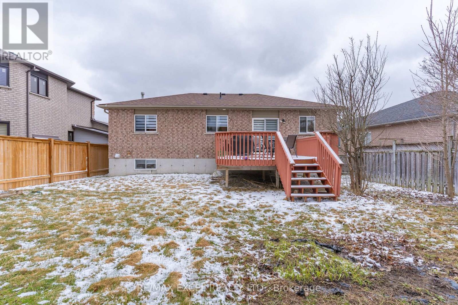 












148 MARSELLUS DRIVE

,
Barrie (Holly),




Ontario
L4N0E1

