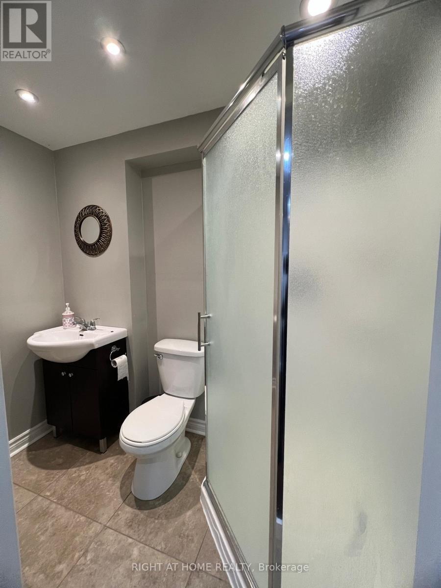 












BASEMENT - 19 BLUEBERRY LANE

,
Barrie (0 West),




Ontario
L4N0Z1


