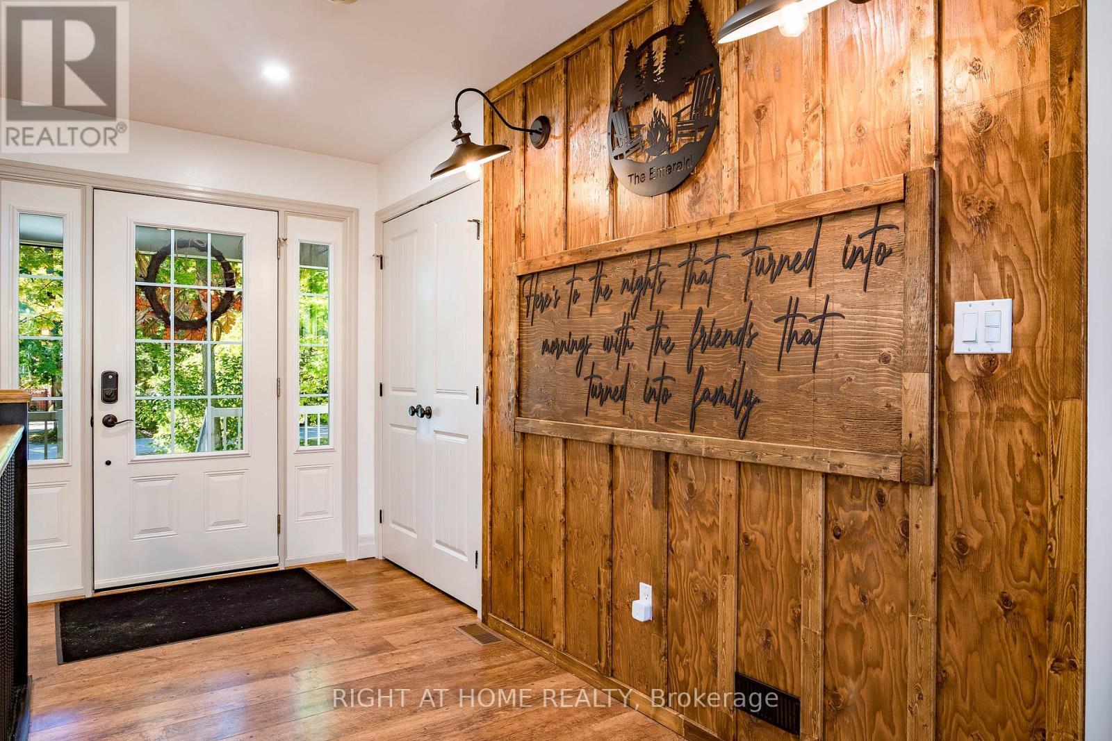 












137 DESROCHES TRAIL

,
Tiny,




Ontario
L9M0H9

