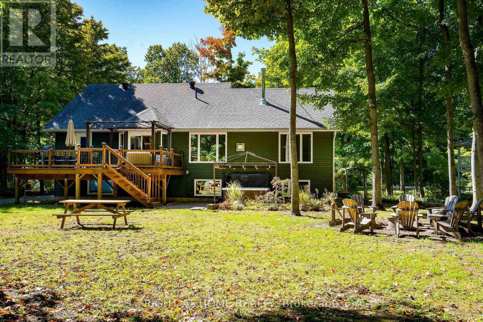 












137 DESROCHES TRAIL

,
Tiny,




Ontario
L9M0H9

