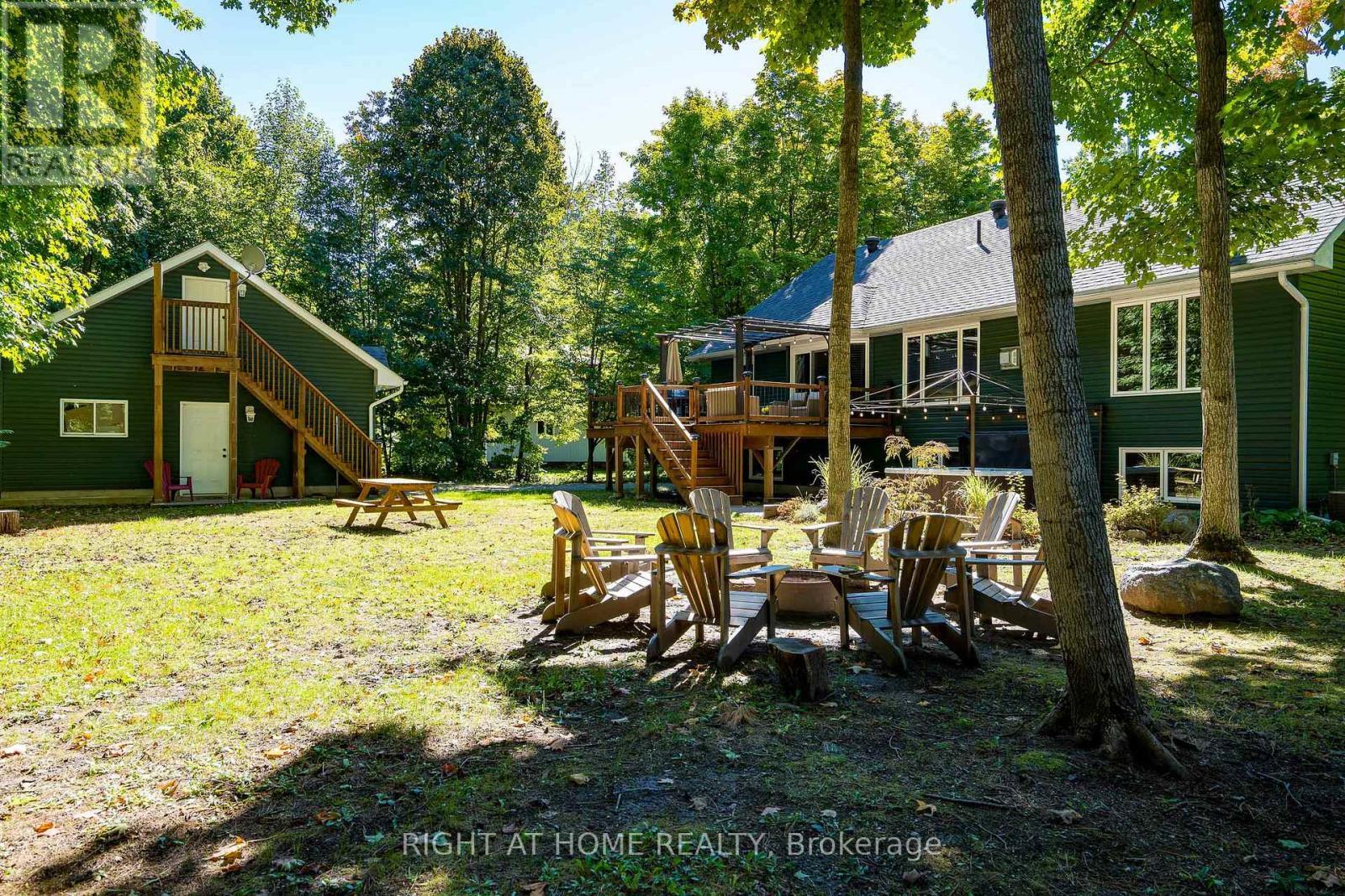 












137 DESROCHES TRAIL

,
Tiny,




Ontario
L9M0H9

