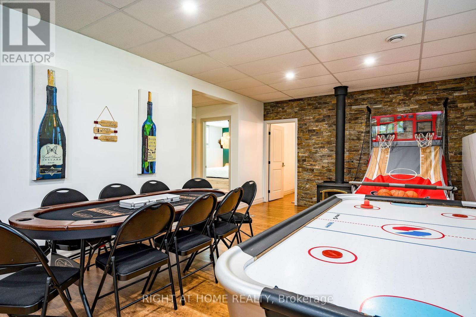 












137 DESROCHES TRAIL

,
Tiny,




Ontario
L9M0H9

