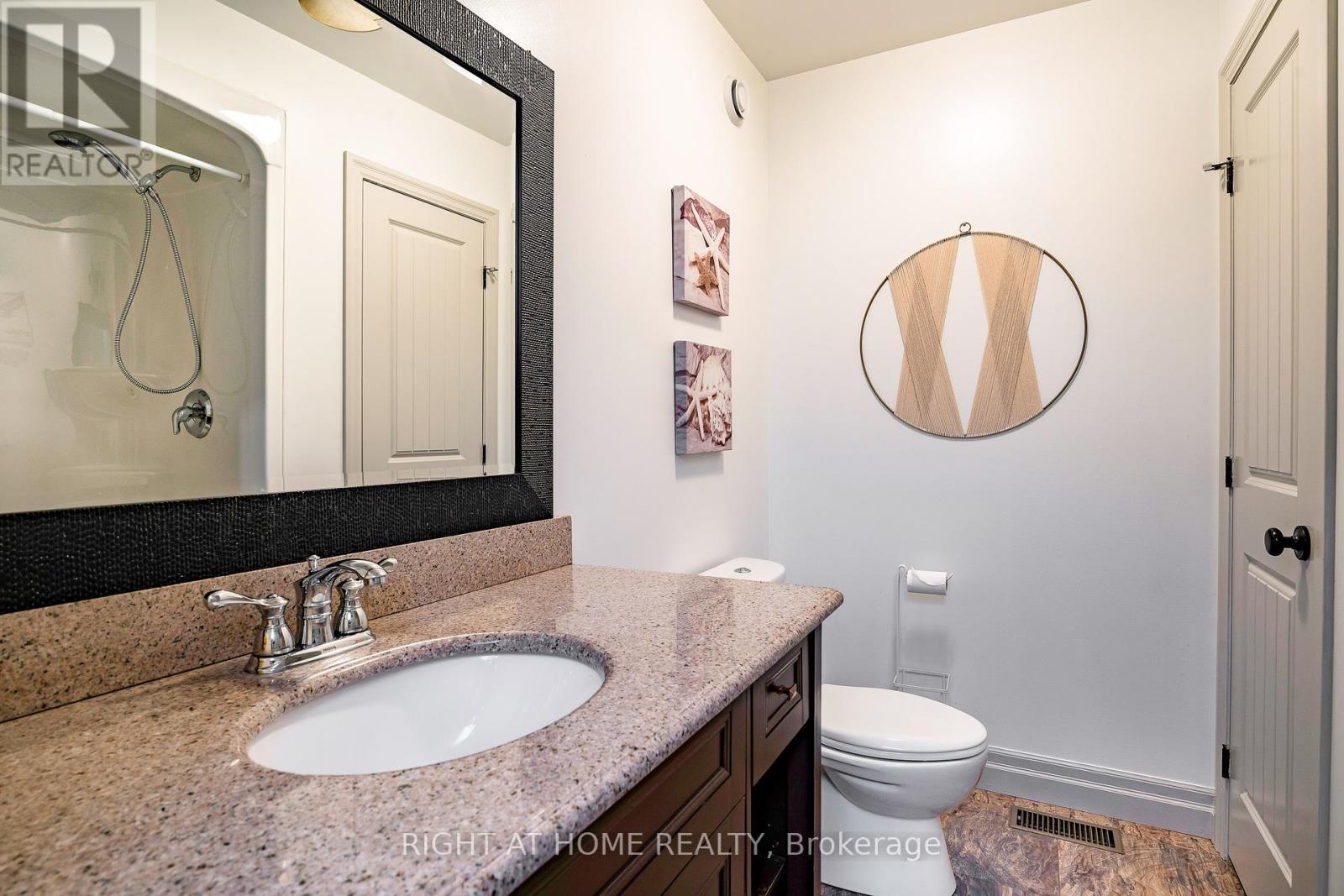 












137 DESROCHES TRAIL

,
Tiny,




Ontario
L9M0H9


