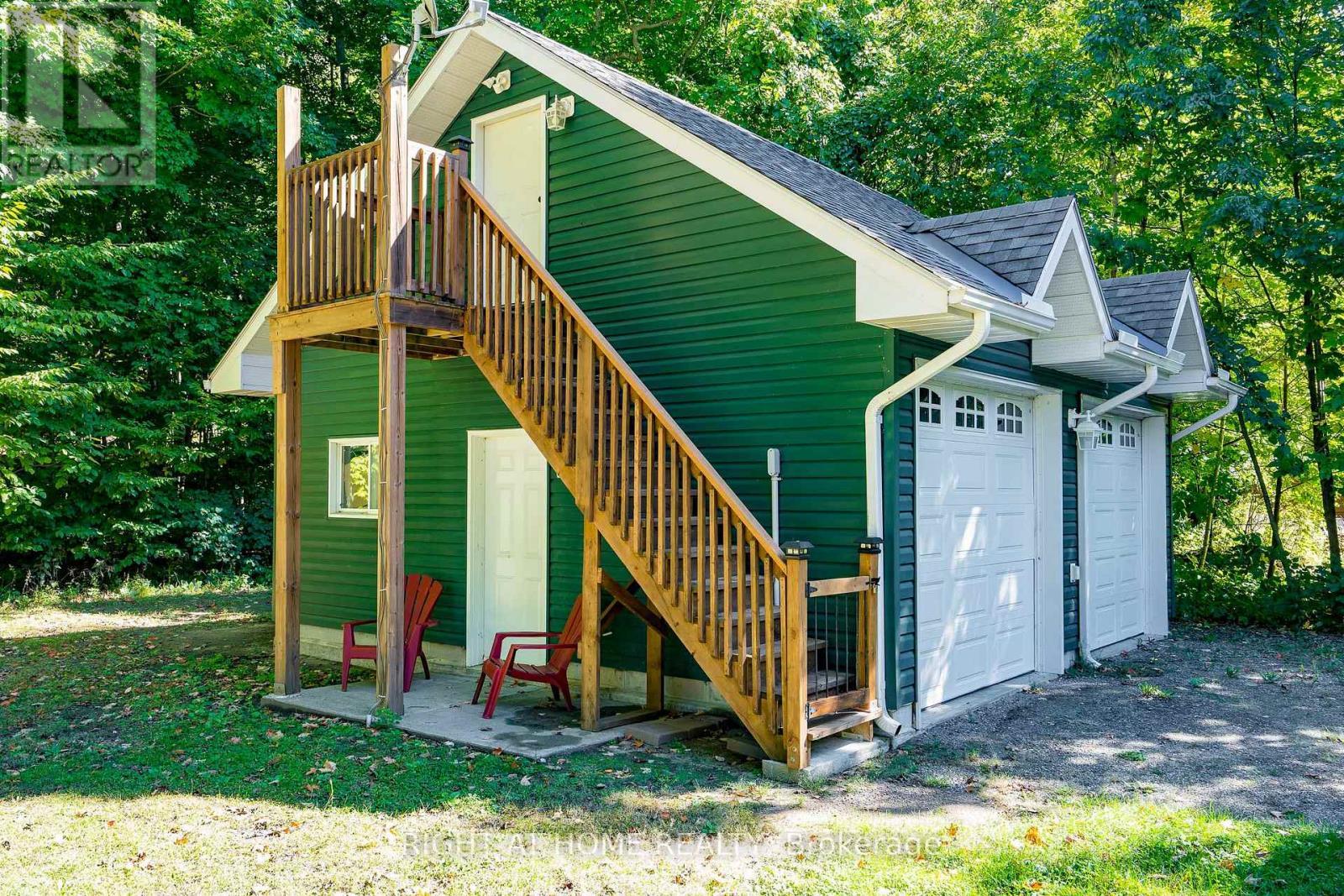 












137 DESROCHES TRAIL

,
Tiny,




Ontario
L9M0H9


