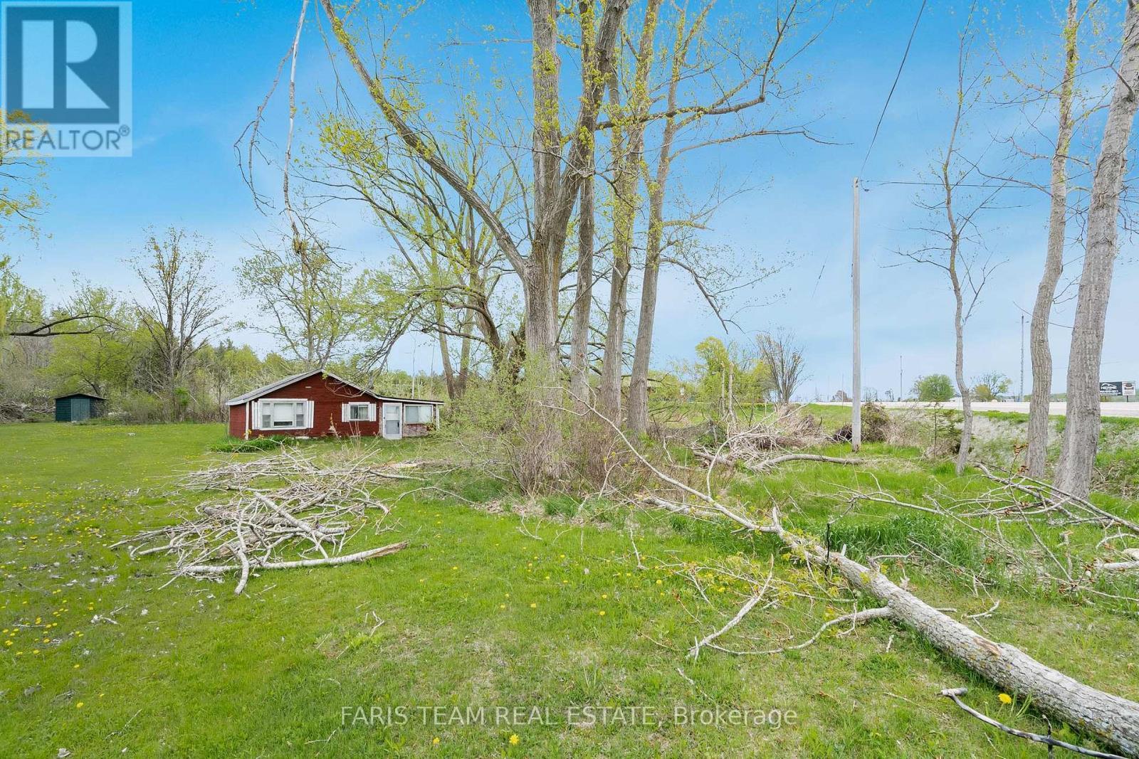 












7665 HIGHWAY 93

,
Tiny,







Ontario
L0K2E1

