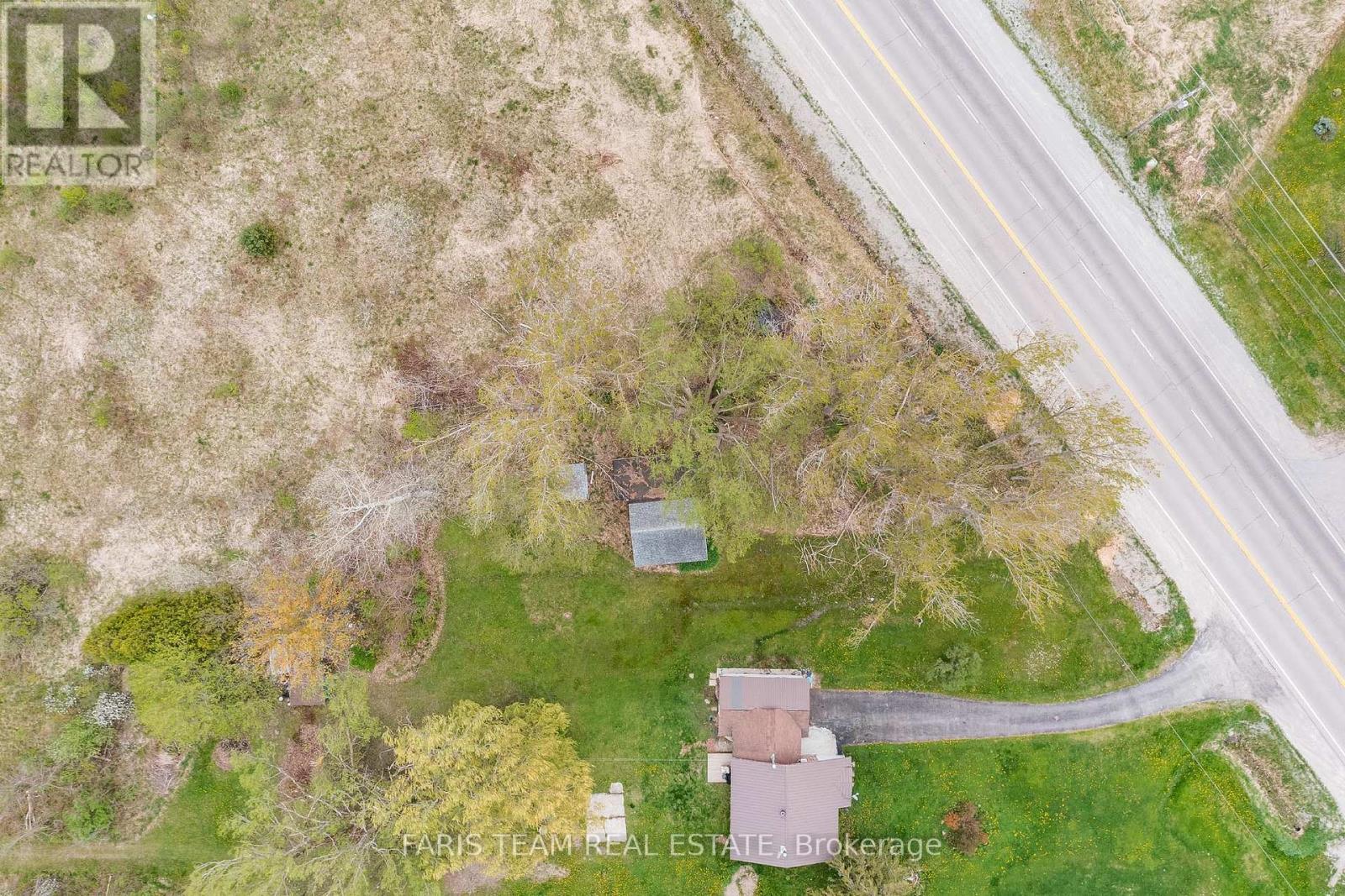 












7665 HIGHWAY 93

,
Tiny,







Ontario
L0K2E1

