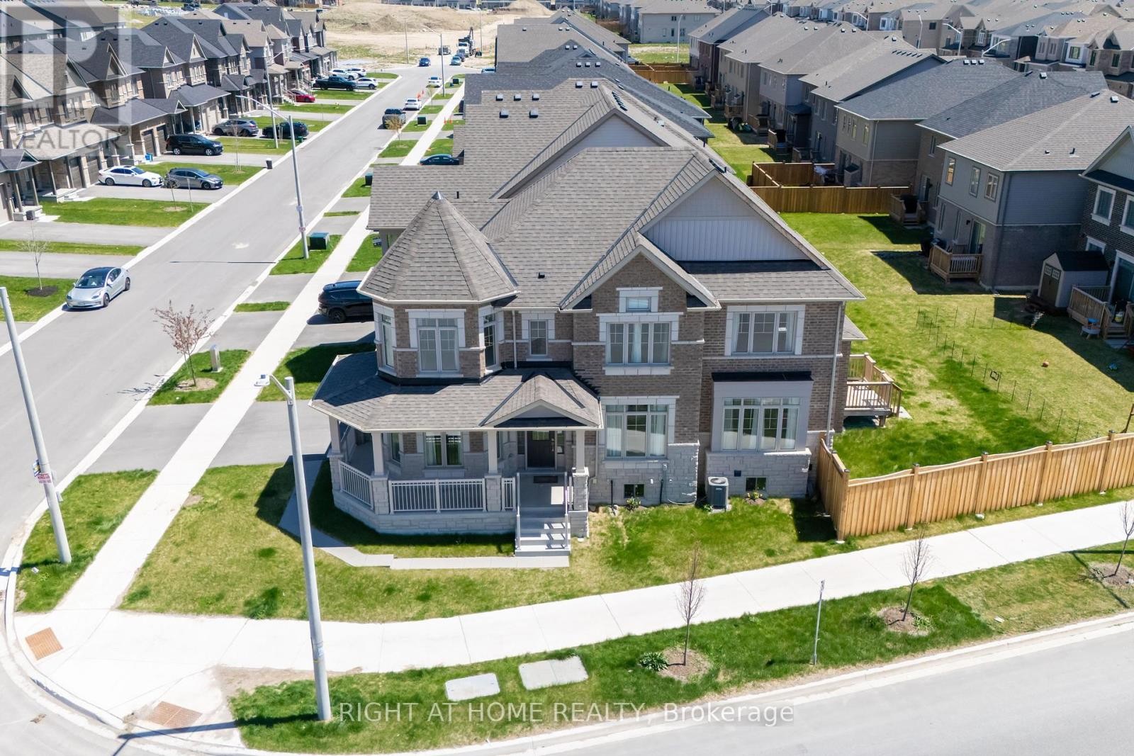 












42 COPPERHILL HEIGHTS

,
Barrie,




Ontario
L9J0K6

