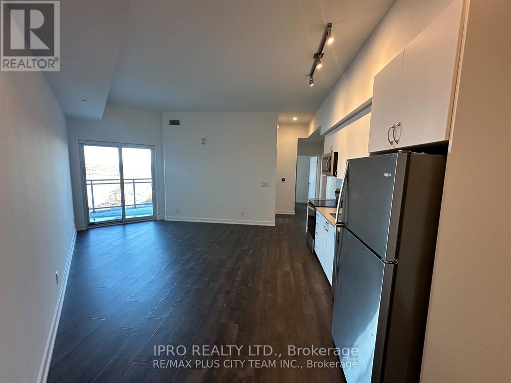 












208 - 56 LAKESIDE TERRACE

,
Barrie (Little Lake),




Ontario
L4M0L5

