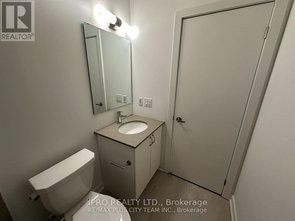












208 - 56 LAKESIDE TERRACE

,
Barrie (Little Lake),




Ontario
L4M0L5

