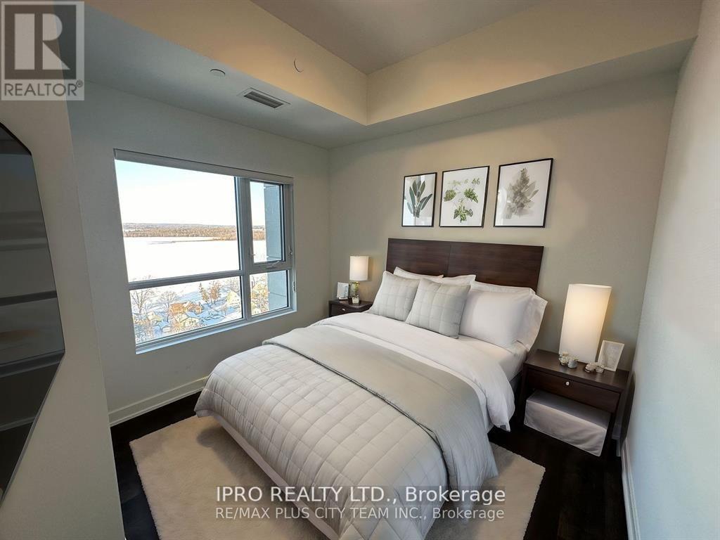












208 - 56 LAKESIDE TERRACE

,
Barrie (Little Lake),




Ontario
L4M0L5

