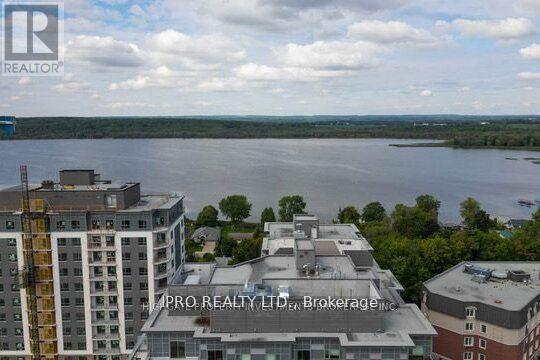 












208 - 56 LAKESIDE TERRACE

,
Barrie (Little Lake),




Ontario
L4M0L5

