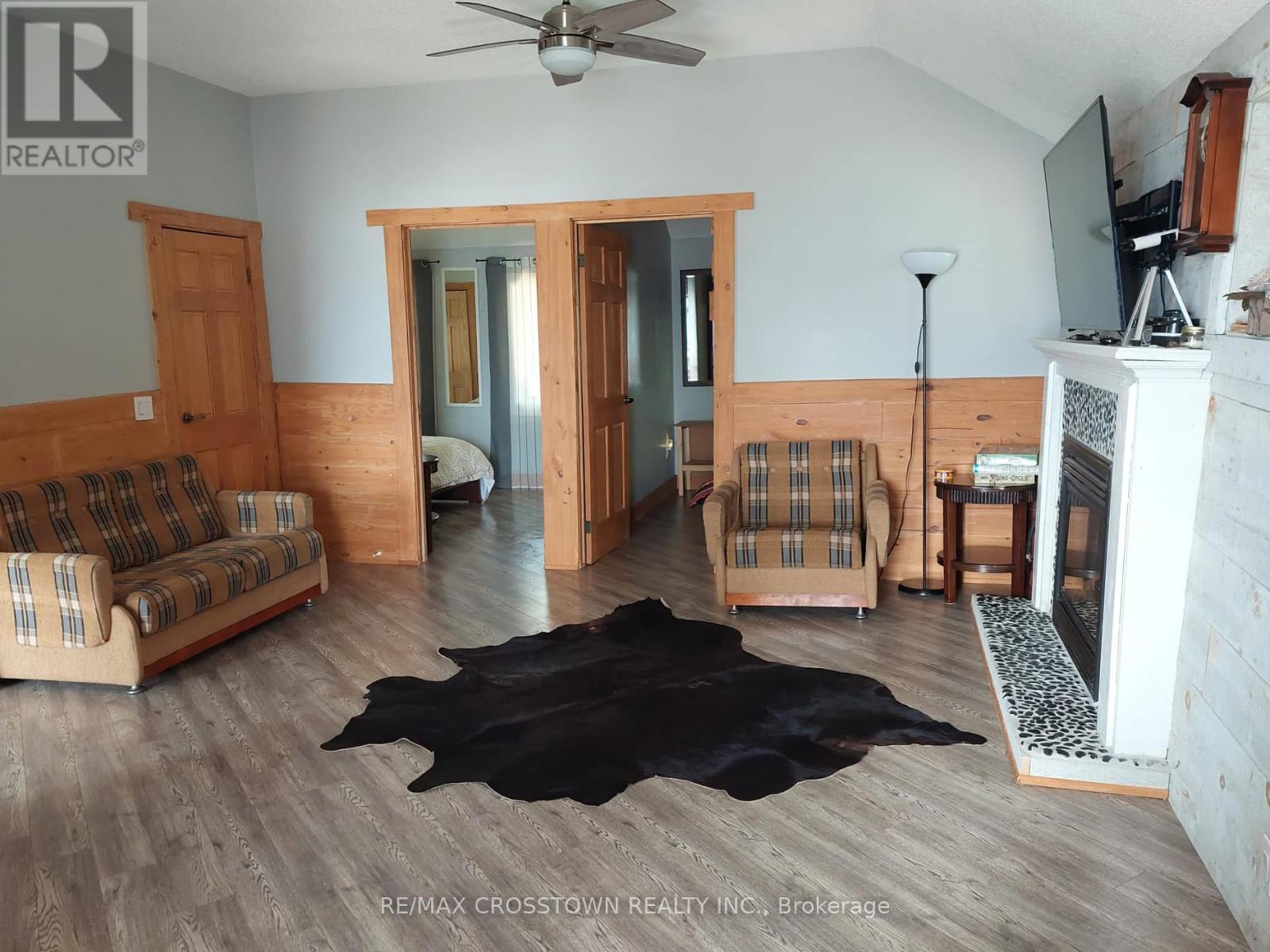 












4705 ANDERSON AVENUE

,
Ramara,




Ontario
L3V6H7

