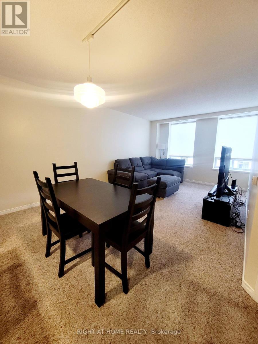 












53 - 74 ROSS STREET

,
Barrie (Queen's Park),




Ontario
L4N1G3

