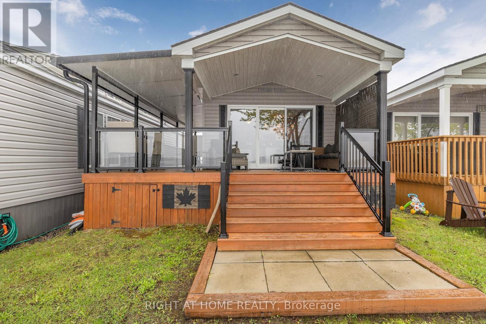 












3500 LAUDERDALE PT CRESCENT

,
Severn,




Ontario
P0E1N0

