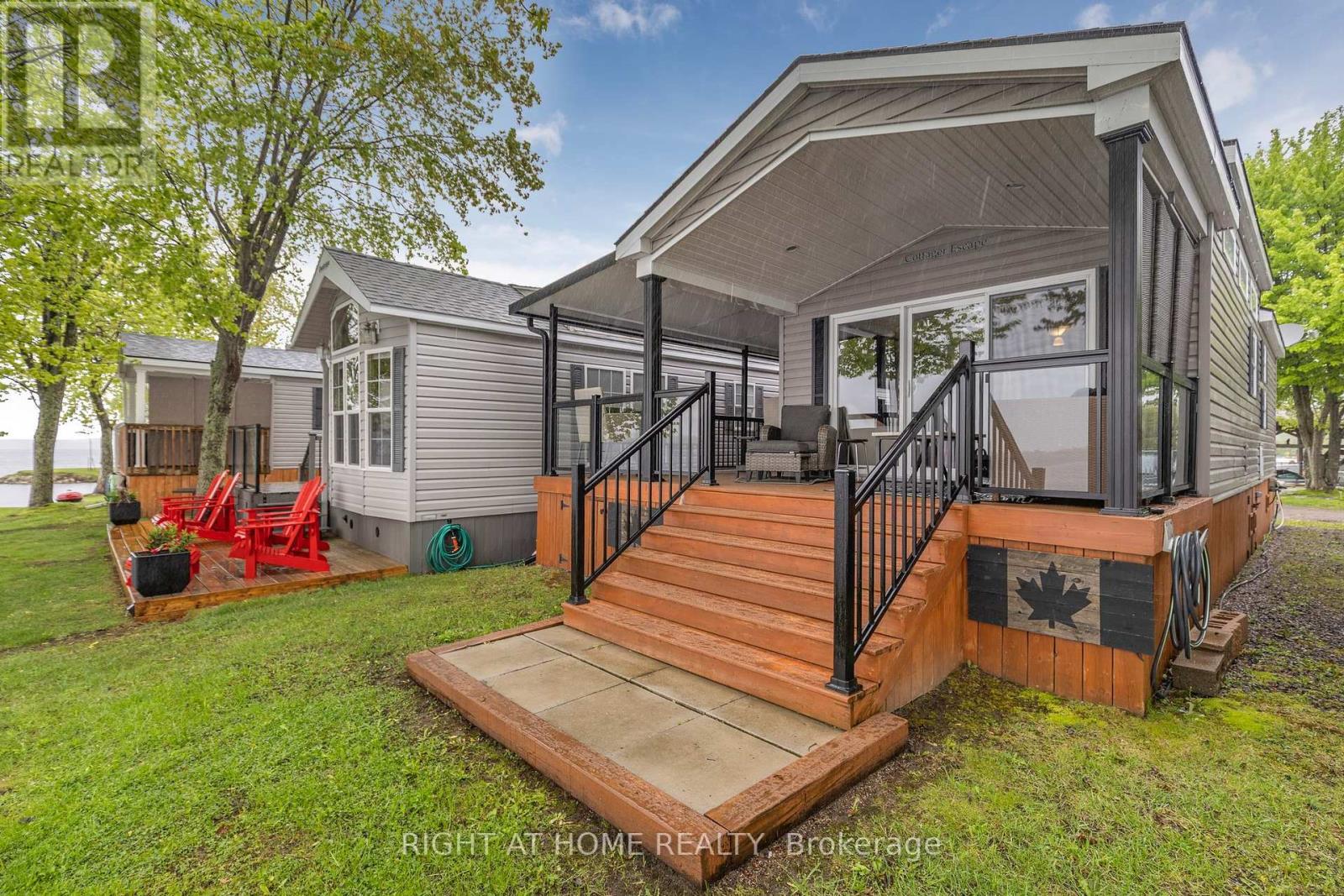 












3500 LAUDERDALE PT CRESCENT

,
Severn,




Ontario
P0E1N0

