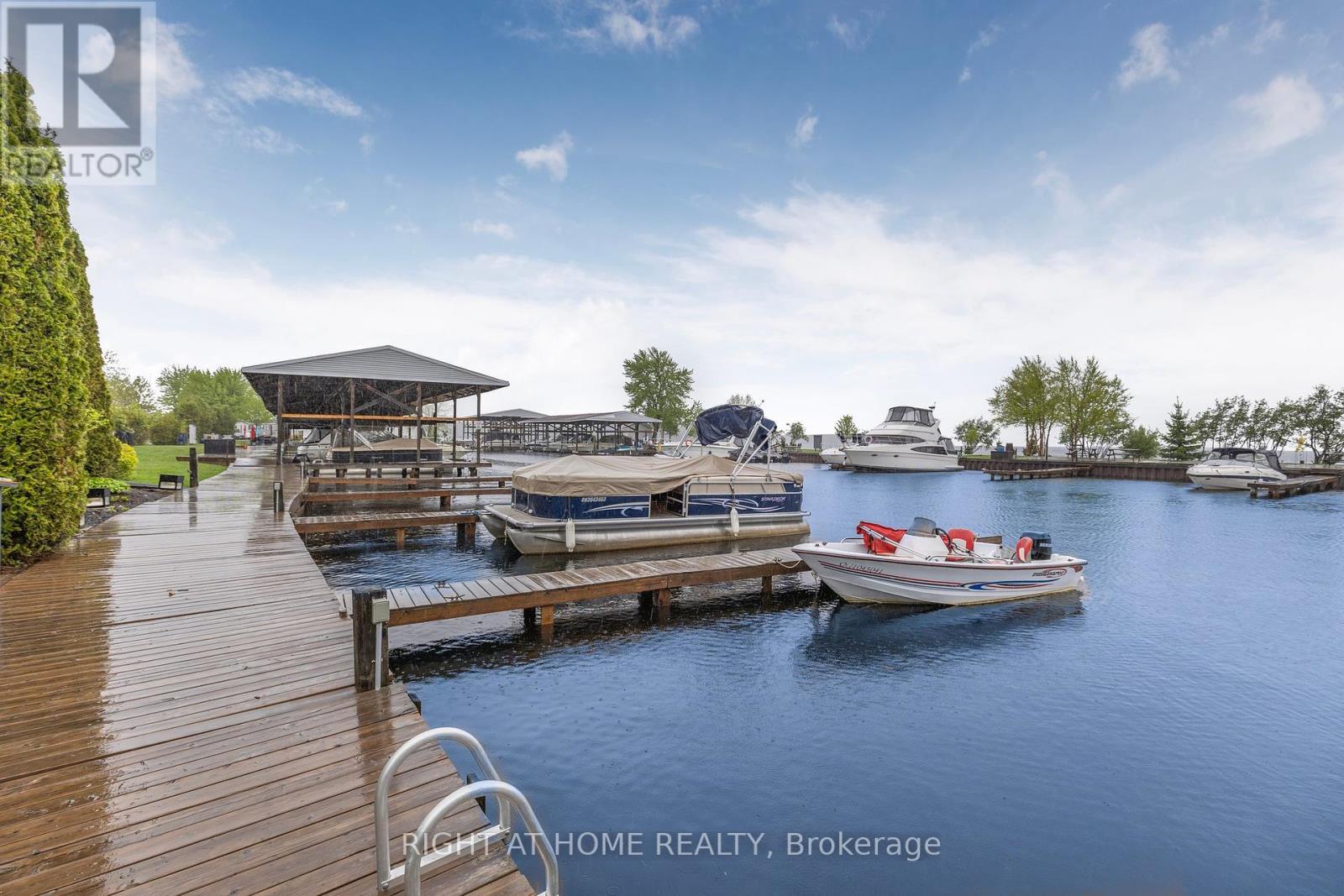 












3500 LAUDERDALE PT CRESCENT

,
Severn,




Ontario
P0E1N0

