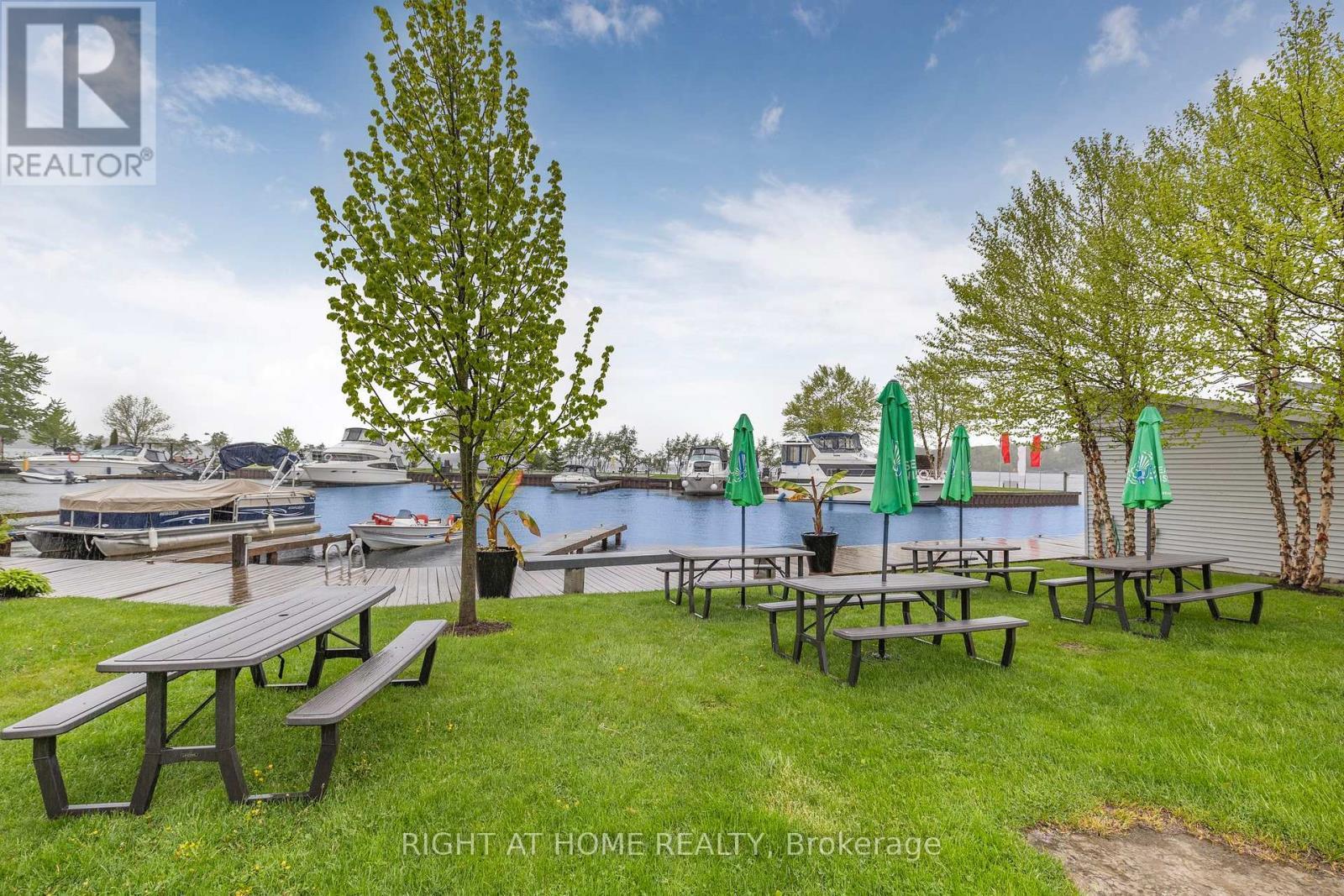 












3500 LAUDERDALE PT CRESCENT

,
Severn,




Ontario
P0E1N0

