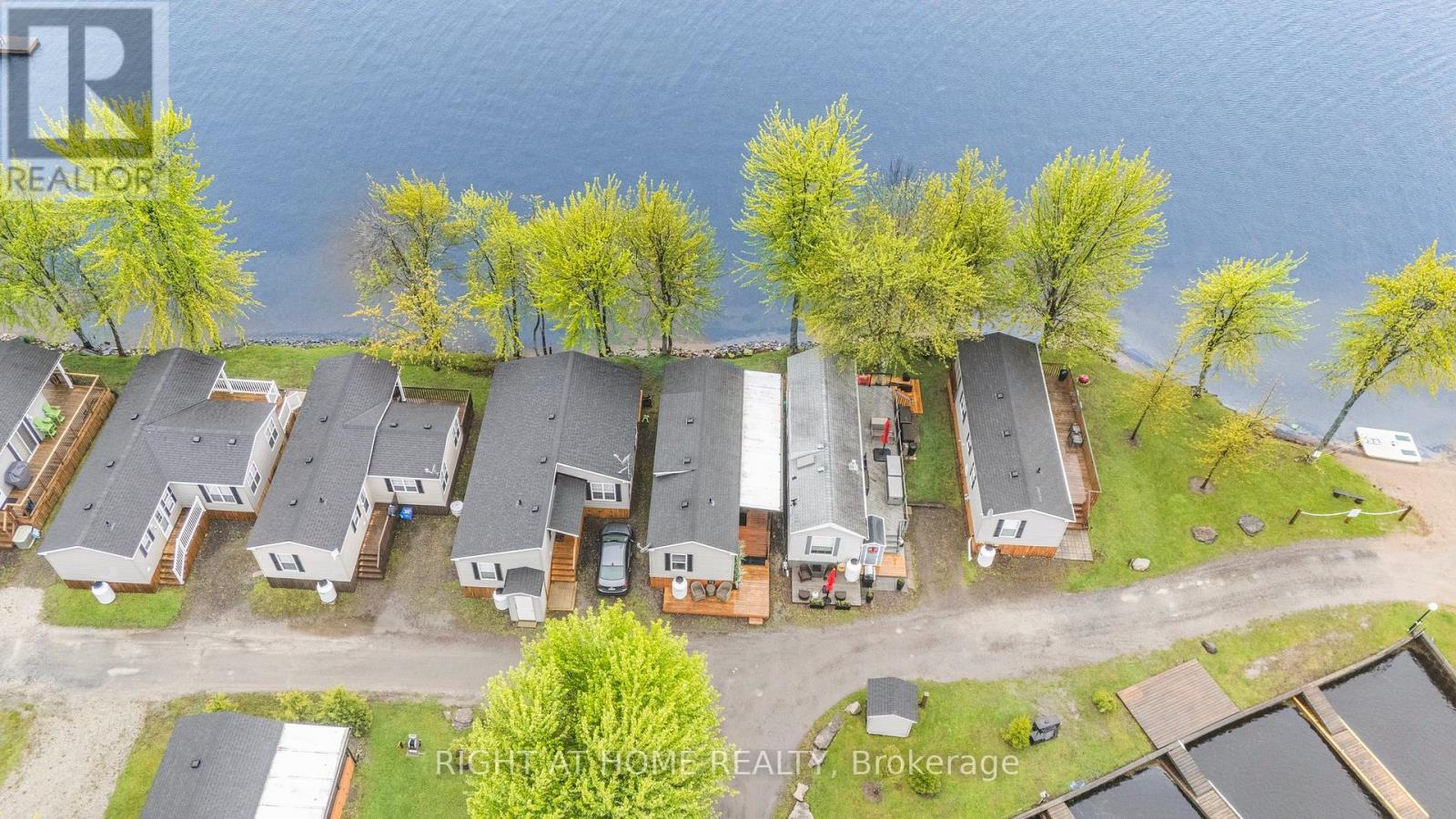 












3500 LAUDERDALE PT CRESCENT

,
Severn,




Ontario
P0E1N0

