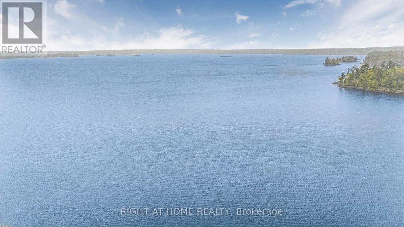 












3500 LAUDERDALE PT CRESCENT

,
Severn,




Ontario
P0E1N0

