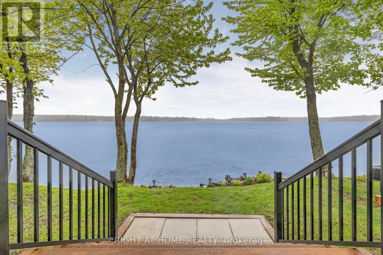 












3500 LAUDERDALE PT CRESCENT

,
Severn,




Ontario
P0E1N0

