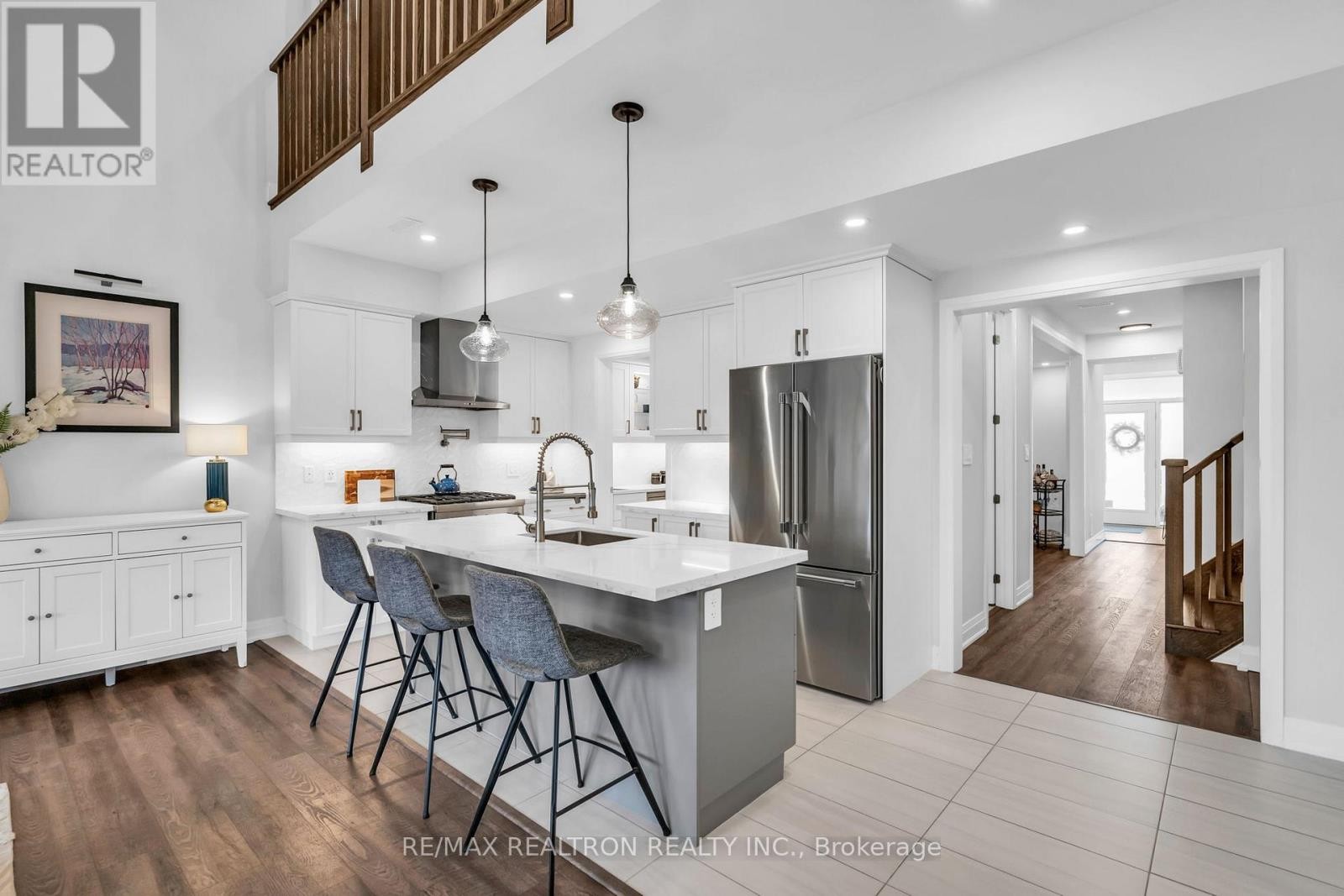 












99 FRANKLIN TRAIL

,
Barrie,




Ontario
L9J0J1

